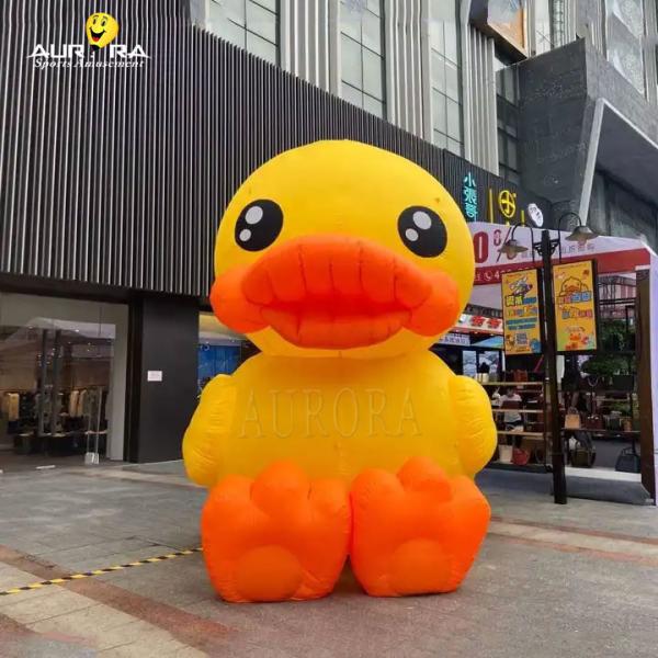 Quality Outdoor Giant Inflatable Yellow Duck Toy Oxford / PVC Cartoon Character for sale