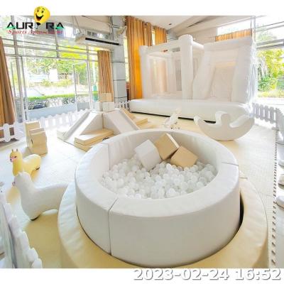 China Soft Play Equipment White Inflatable Bounce House Waterproof Customized PVC for sale