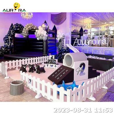 中国 Waterproof Inflatable Soft Play Equipment Indoor Play Area Day Care Center Children Black White 販売のため