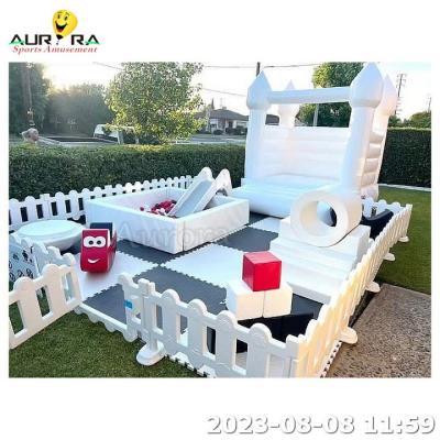 Chine Indoor Playground Soft Play Black And White Kids Outdoor Playground With Bouncer à vendre