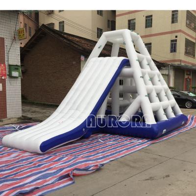 中国 Inflatable Water Tower Inflatable Floating Water Slide Water Park Pvc Blue 販売のため