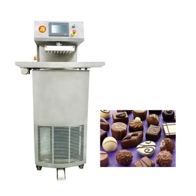 China Cocoa Butter 25kg Industrial Chocolate Making Equipment for sale