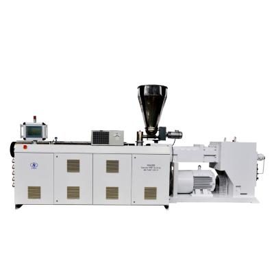 China High Output Plastic Extruder 65 75 90 107 120 135/28 Parallel Double Screw Extruders à venda