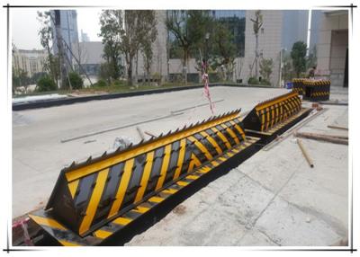 China Vehicle Hydraulic Road Blocker / Forceful armor superior protection rising kerb for sale