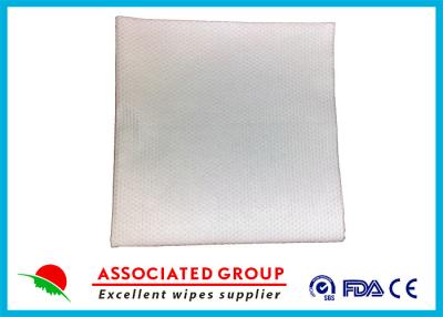 China 60~110 Gsm Disposable Dry Wipes , Hospital Dry Baby Wipes Strong Tensile Stretch for sale