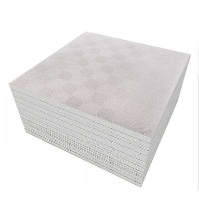 China Mold Resistant PVC Coated Gypsum Ceiling Tiles Lightweight 7mm Thickness for sale