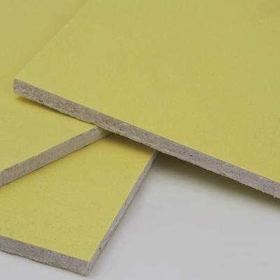 Chine Panneau renforcé de gypse de fibre de verre, 8x4 plaque de plâtre 12mm pour la séparation de cloison sèche à vendre