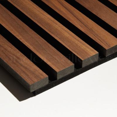 China Natural OAK Wood Color Acoustic Slat Wall Panel Class A Fire Rating Indoor Decoration for sale