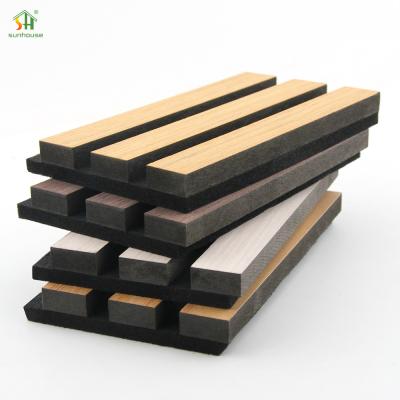 China Apartment Sound-Absorbing Interior Oak Wood Decorative Wall Cladding Modern 3D Slat Wood Acoustic Panels for sale