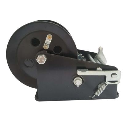 China Portable Zinc Plated Manual Hand Winch 2 Speed Small Volume Easy To Move for sale