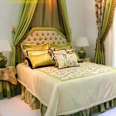 China Fabric Upholstered Modern Design Furniture Wooden Divan Bed for sale