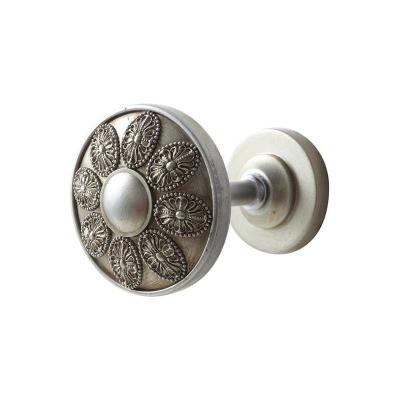 China Metal Wall Mounted Round Curtain Hook for Home Decoration for sale