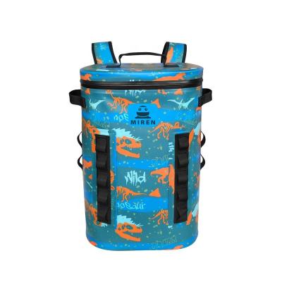 China Customized 29 Cans Camouflage Cooler Backpack For Camping Picnic for sale
