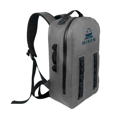 Китай Многоцелевой водонепроницаемый рюкзак для пеших прогулок рюкзак для наружных водных видов спорта продается