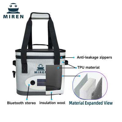 China Insulated 24 Can Cooler Bag With Shoulder Strap Front Pocket And Anti Leakage Zipper for sale