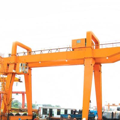 China industrial pedestal mobile container double girder gantry crane for sale