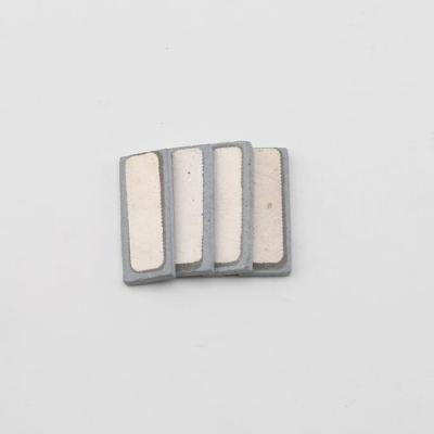 China Economic Durable Self-Heating Ceramic PTC Heating Element with 3.7V to 265V Voltage and 3.5R to 1200R Resistance for sale