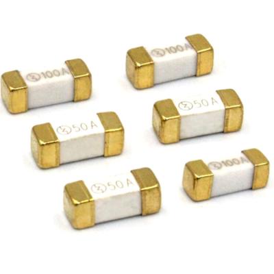 Chine Le bâti 1245 extérieur fond 12.5x4.5mm SMD en céramique Chip Fuse 32V 63V à vendre