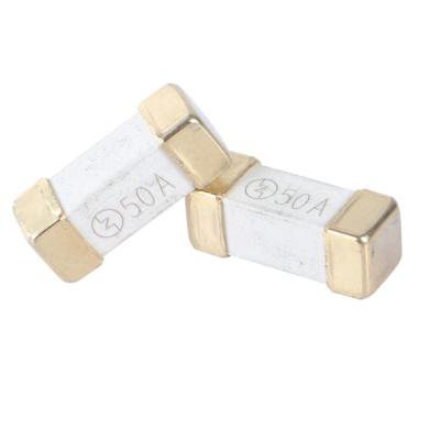 Chine Le bâti 1245 extérieur fond 12.5x4.5mm SMD en céramique Chip Fuse 32V 63V à vendre