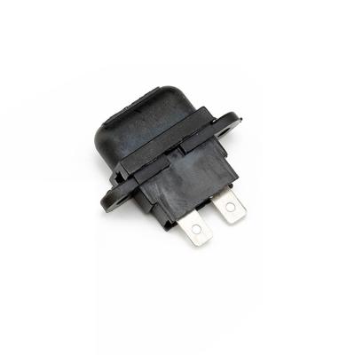 China ATU Panel Mount Blade Fuse Holder Plug In 32V 12.4mm Thickness With Cap for sale