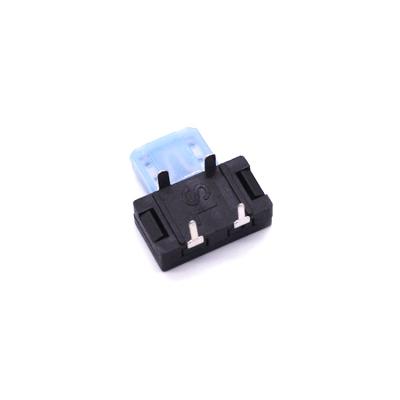 China 1.8mm Terminal Mount Blade Fuse Holders 15A 10mm Width Horizontal for sale