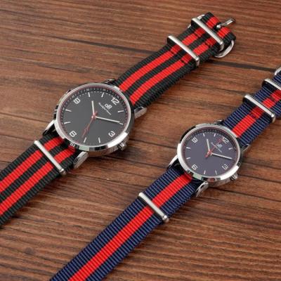 Китай Диаметр 32 мм Мужские кварцевые часы водонепроницаемые современные для пар продается