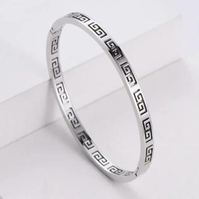 China Personalized Trendy Women'S Bracelets Fashion Stainless Steel Gold Bangle for sale