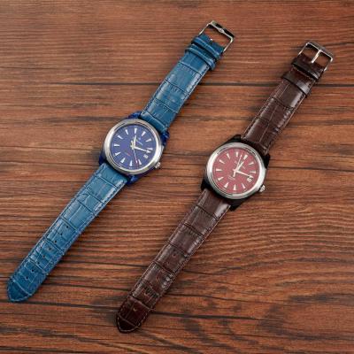 China Relógio de Quartz Moderno para Homens Relógio de Quartz de Couro Com Banda de Aço Inoxidável à venda