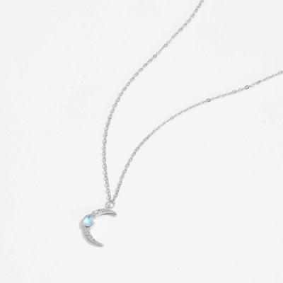 China Elegant Fashion Pearl Necklace Geometric Hexagonal Fashion Diamond Necklace for sale