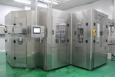 China A válvula de enchimento 72 45000BPH engarrafou máquinas de enchimento da água à venda