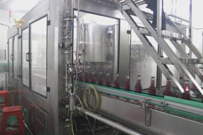 Chine Machine de remplissage de bouteilles en verre de 12000 BPH à vendre