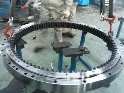 China BAISHUN excavator slewing ring bearing swing bearing circle for sale