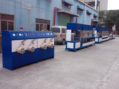 China Máquina de extrusão de quatro tiras Linha de produção de tiras de plástico PP de alta capacidade à venda