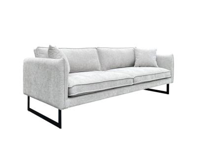 China Sofá de tela de 3 plazas con piernas metálicas de alta densidad, asientos acolchados con espuma, almohadas de fibra de poliéster en venta