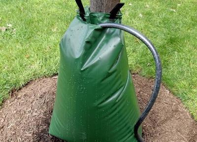 Cina Conservi l'uso del tubo dell'irrigazione a goccia dell'agricoltura delle borse di innaffiatura dell'albero dell'acqua in vendita