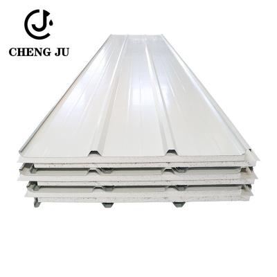 China Metal Sandwich Panel Roof Prefabricated Building Polyurethane Insulation Roof Sandwich Panel for sale