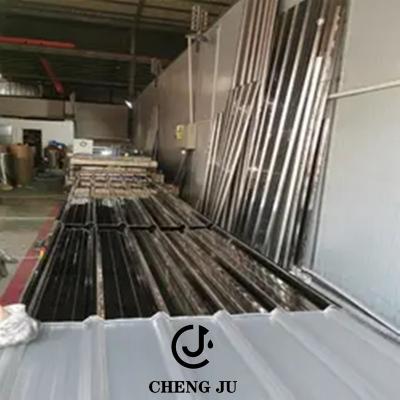 China Beschichtete Stahldeckung bedeckt die Wärmedämmung, die gewölbte Edelstahlblech-Fliesen überdacht zu verkaufen