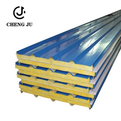 China 1-11.8m Prefabricated Panel Color Coated Sandwich Roof Puf Sheet Metal Building Material for sale