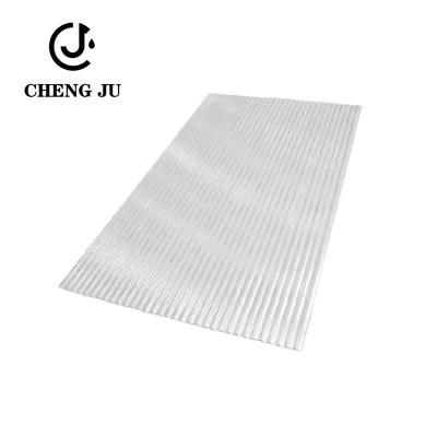 Chine la résine translucide de fibre de feuille de toit de 2.8-20mm a glacé les panneaux ondulés de toit d'espace libre de PVC à vendre
