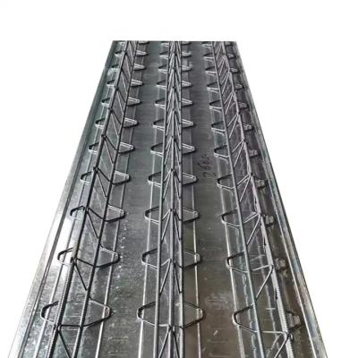 中国 Cold Rolled 0.6mm Metal Floor Decking Astm Standard 販売のため