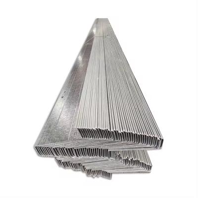 China Z-Bügel Kanal Stahl galvanisiert Z-Bügel Purlin galvanisiert Z-Typ-Blatt Stapel zu verkaufen