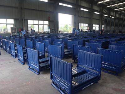 China Steel Lift Customizable Pallet Stackable Distillers Storage Bin For Scrap 1.5 Ton Load en venta