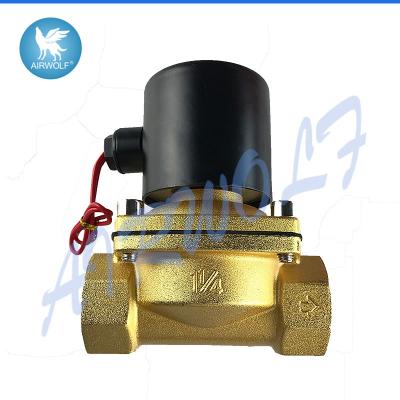 China 2W350-35 1 manera AC220v de la posición 2 de las válvulas electromagnéticas 2 del agua de 1/4 pulgada en venta