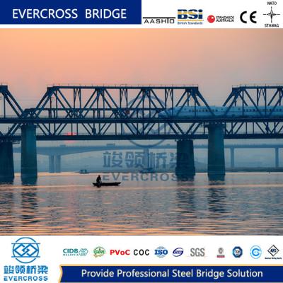 China Prefabricate Steel Truss Pedestrian Bridge Railway Bridge With Paint for sale
