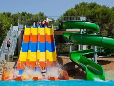 China Water Park Slide Customized Swimming Pool Slide For Adults And Children for sale