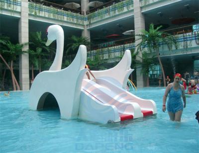 China Swan Kids Water Slide Fiberglass Pool Slide Splash Pad Customized for sale