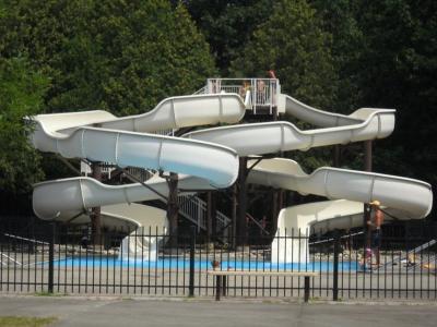 China Amusement Kid Water Park Equipment Children Playing Slides Set à venda