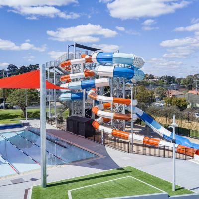 China Water Park Ride Big Play And Slides Fiberglass Tube Swimming Accessories Pool For Kids en venta
