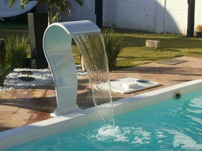 China OEM Swimming SPA Pool Accessories Decorations Water Curtain Fountain Heads Waterfall à venda