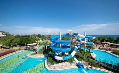 China 15m Height Fiberglass Pool Slide Water Theme Splash Amusement Park Equipment For Children for sale